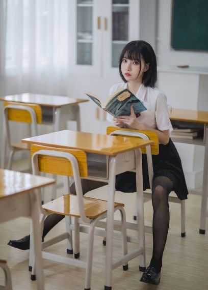 欧美图片第一页_超清高清完整版播放
